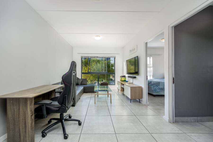 2 Bedroom Property for Sale in Aan de Wijnlanden Western Cape